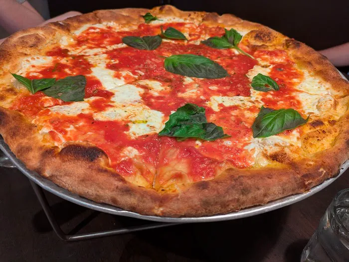 Patsy's Pizzeria Picture 10