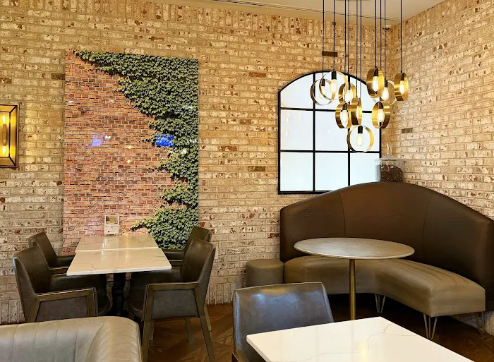 Tudor City Tavern Picture 1