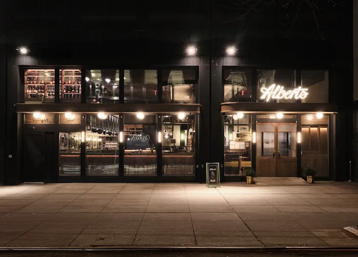 Albert’s Bar Picture 3