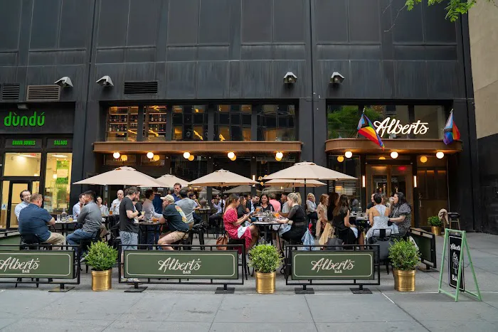Albert’s Bar Picture 2