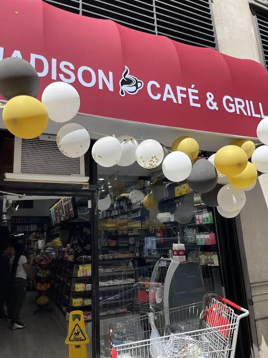 Madison Cafe & Grill Picture 10