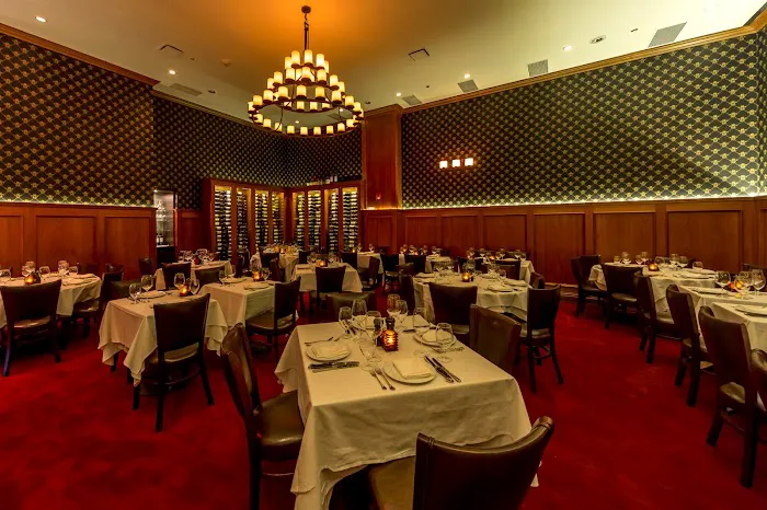 Royal 35 Steakhouse Picture 4