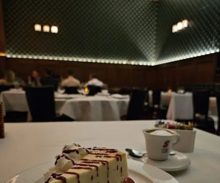 Royal 35 Steakhouse