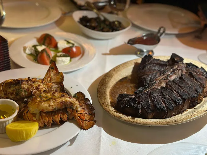 Royal 35 Steakhouse Picture 3