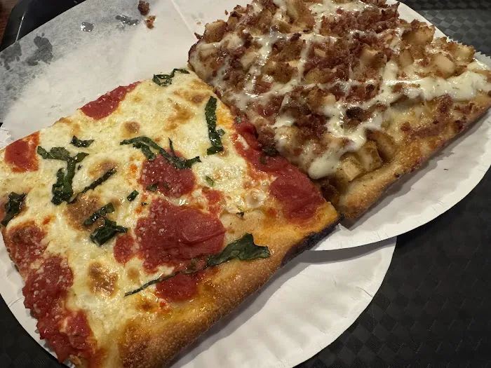 Previti Pizza 41st St. Picture 5