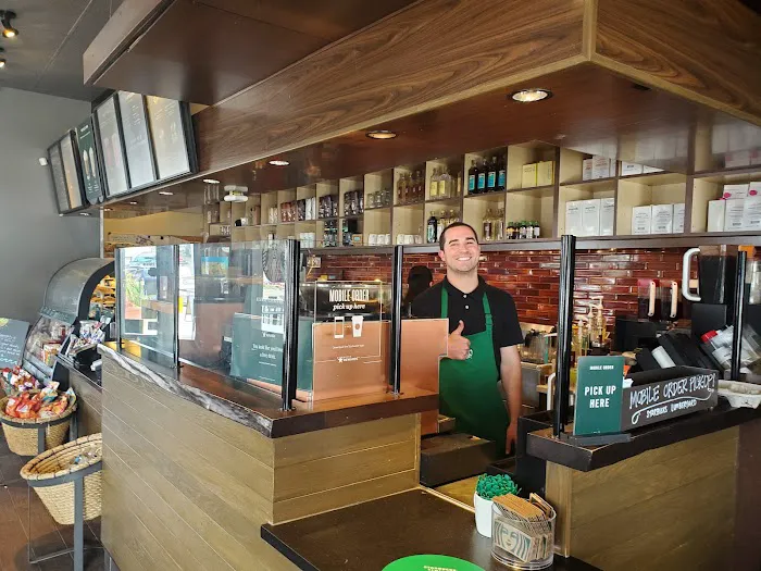 Starbucks Picture 9