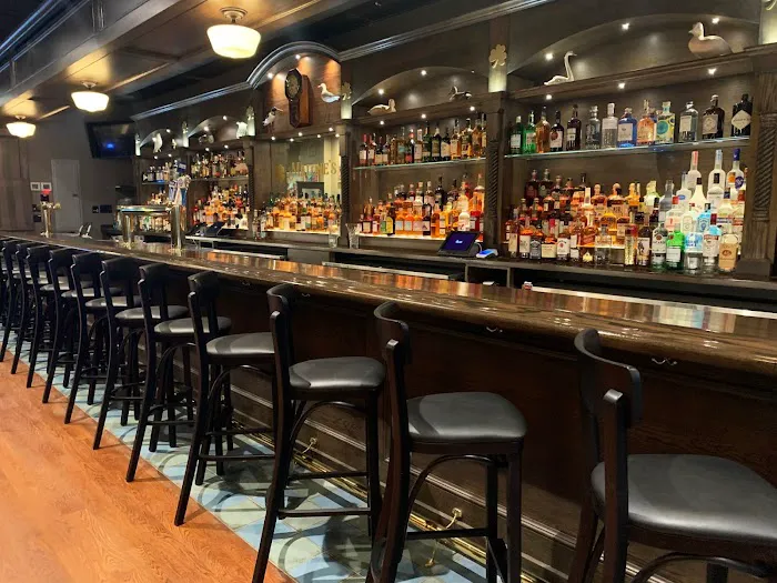 Malone's Irish Bar & Restaurant Picture 6