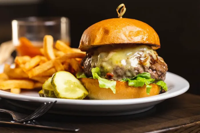 Malone's Irish Bar & Restaurant Picture 4