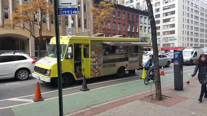 XPL Halal Food Truck Picture 9