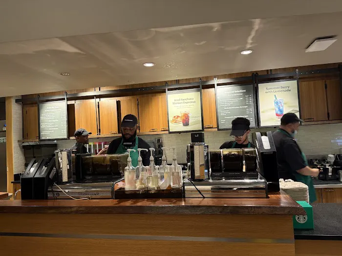 Starbucks Picture 3