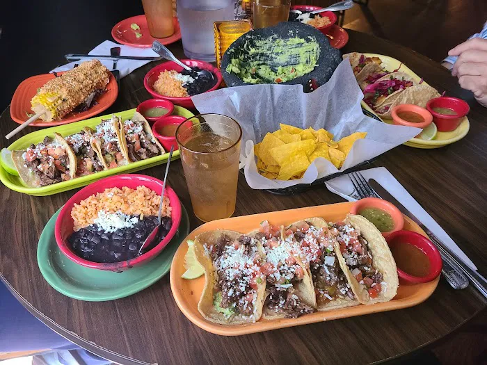 Mad Dog & Beans Mexican Cantina Picture 10