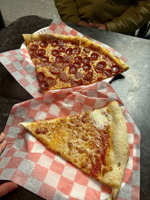 Upside Pizza Picture 8