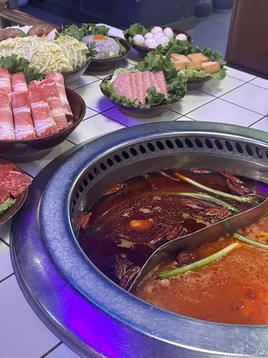 ER HOT POT 贰火锅 - 36th St Picture 4