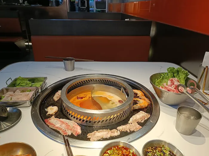THREE-HOT-POT & BBQ Picture 9