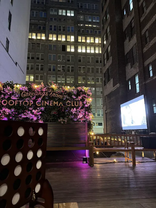 SkyLawn Bar Picture 6