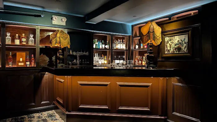 The Parlour Room Picture 3