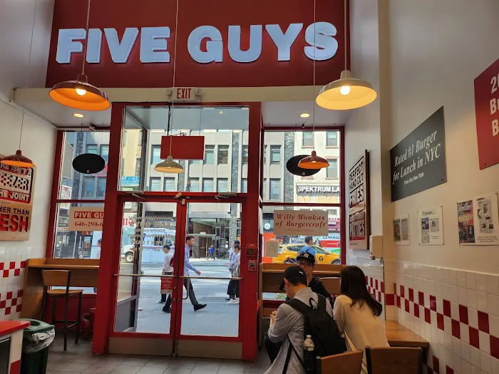 Five Guys Picture 1