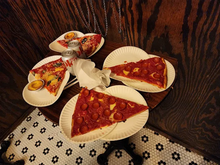 Artichoke Basille's Pizza Picture 10