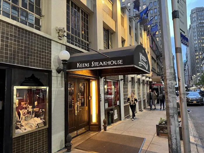 Keens Steakhouse Picture 2