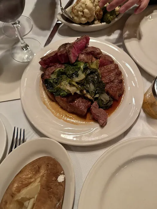 Keens Steakhouse Picture 3