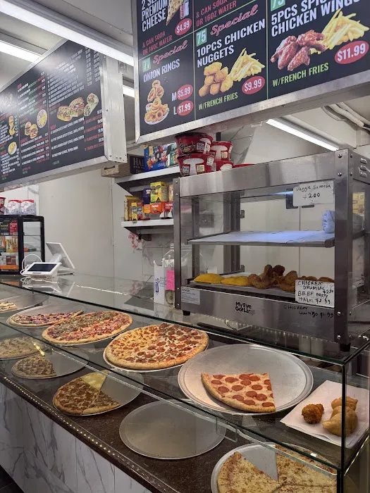 Mr. Pizzeria Picture 1