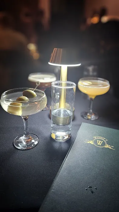 Winnie's Jazz Bar Picture 7
