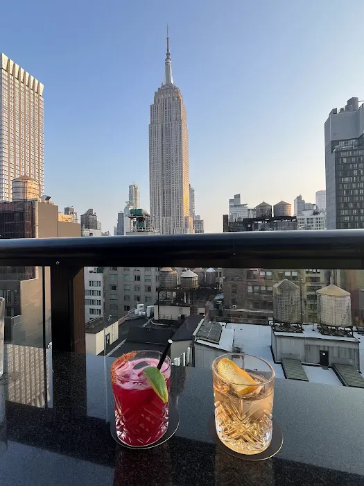 Spyglass Rooftop Bar Picture 2
