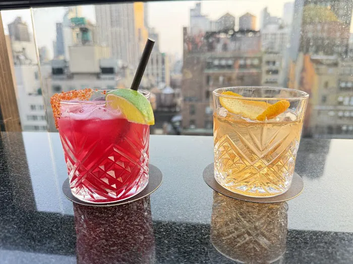 Spyglass Rooftop Bar Picture 3