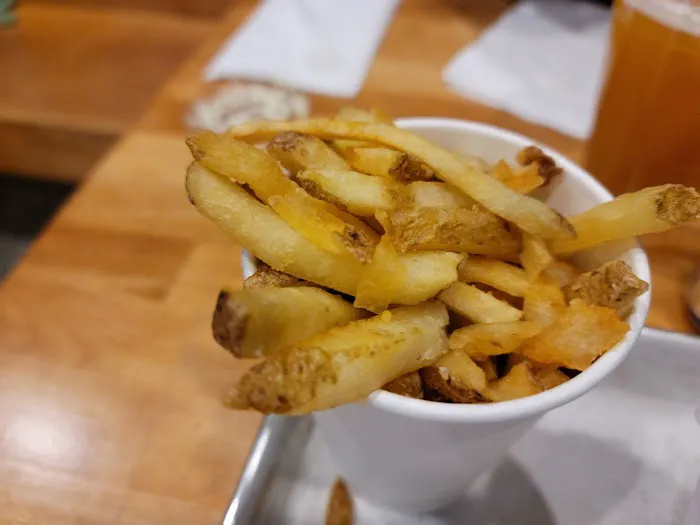 Handcraft Burgers and Brew Picture 1