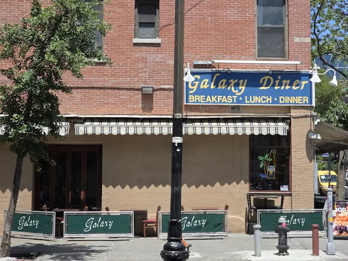 Galaxy Diner Picture 9