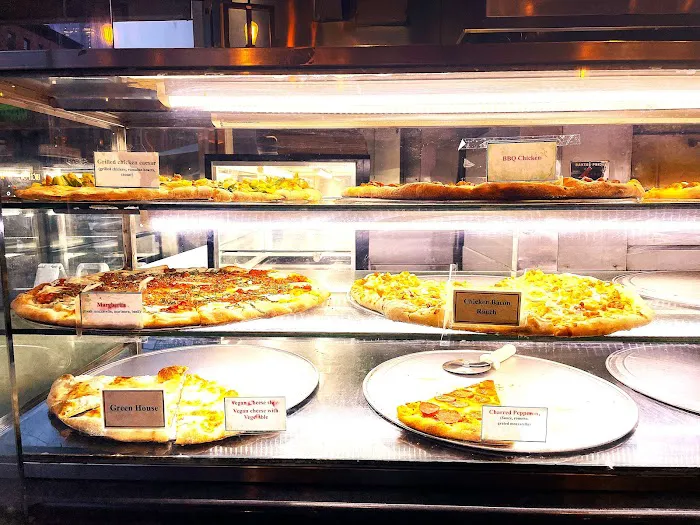 iPizzaNY- Times Square Picture 5