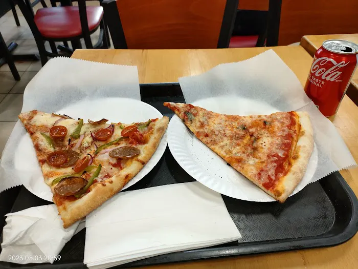 iPizzaNY- Times Square Picture 6