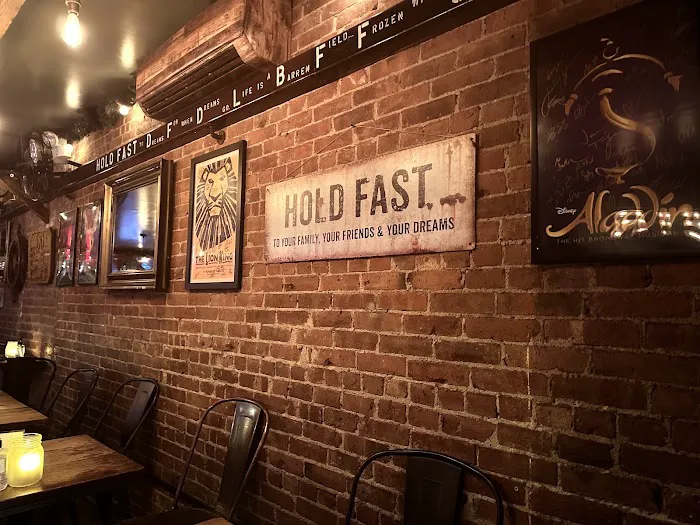 Hold Fast Kitchen and Spirits Picture 9