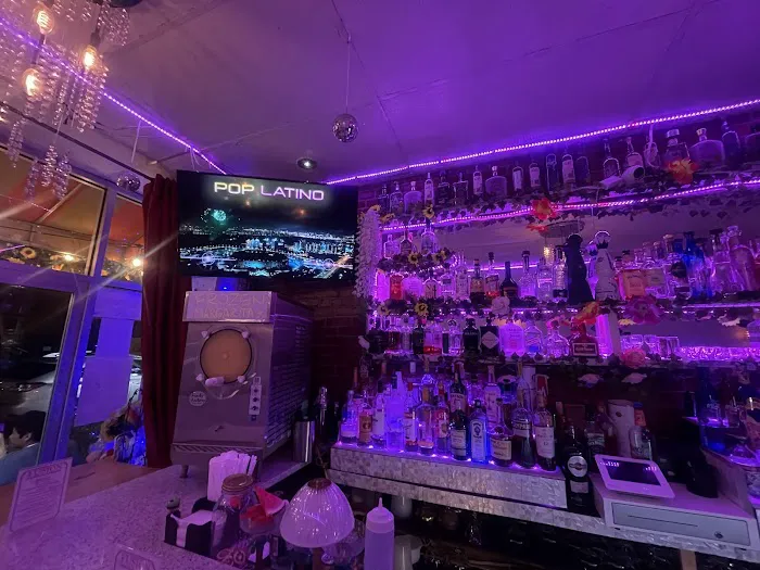 Fusion Bar and Grill Peruvian/Mexican Picture 4