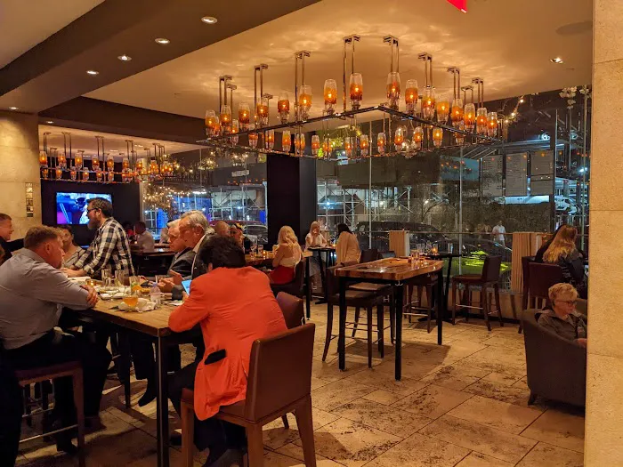 The Stinger Cocktail Bar & Kitchen Picture 10