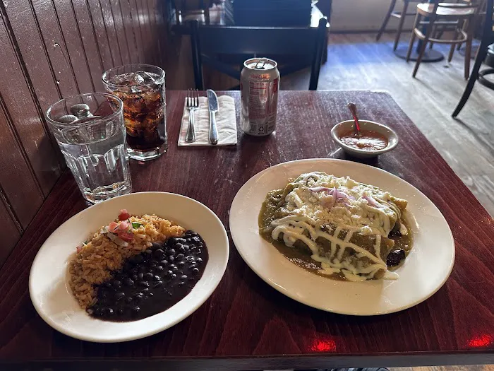 Ponche Taqueria Picture 2