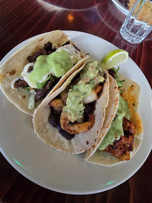 Ponche Taqueria Picture 10