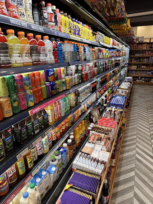 Eats on 48 Marketplace Picture 5