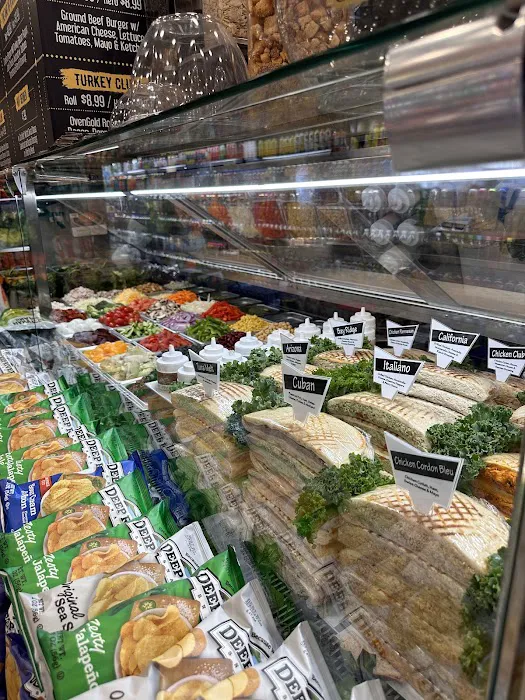 Eats on 48 Marketplace Picture 3