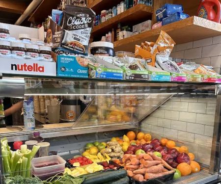 Eats on 48 Marketplace
