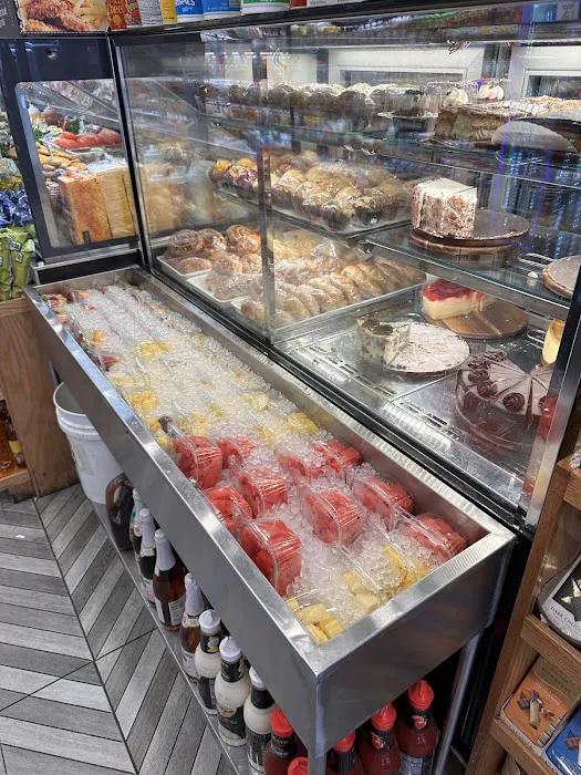 Eats on 48 Marketplace Picture 6
