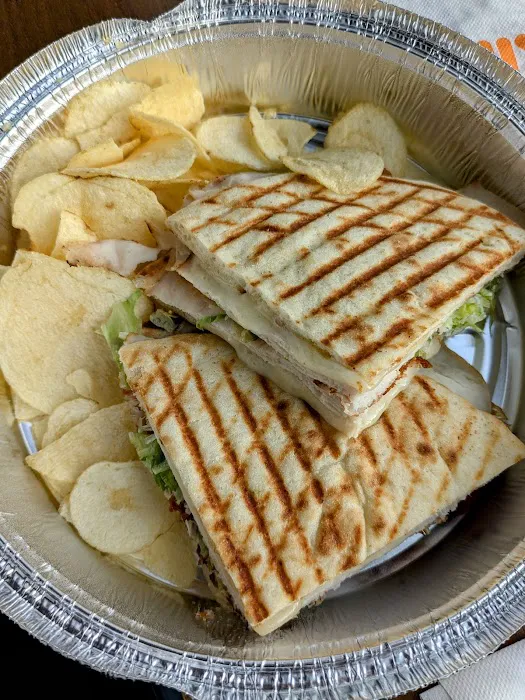 HELL'S KITCHENETTE GOURMET DELI Picture 6