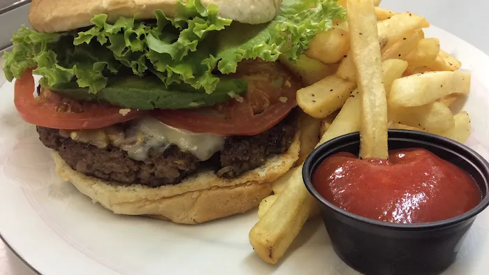 HELL'S KITCHENETTE GOURMET DELI Picture 1
