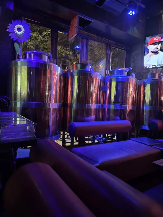 Iron Bar & Lounge NYC - Hell's Kitchen Picture 1