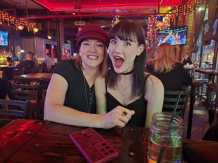 Iron Bar & Lounge NYC - Hell's Kitchen Picture 6