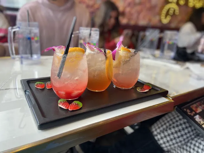 Sugar Factory New York - Time Square Picture 9