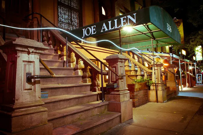 Joe Allen Picture 1