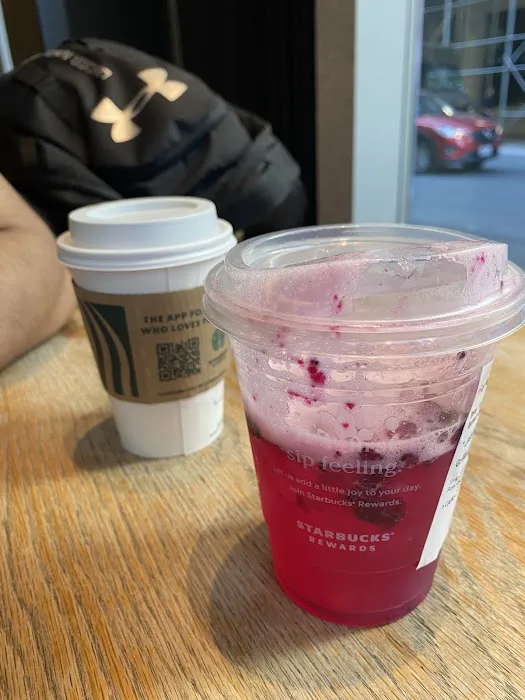 Starbucks Picture 6