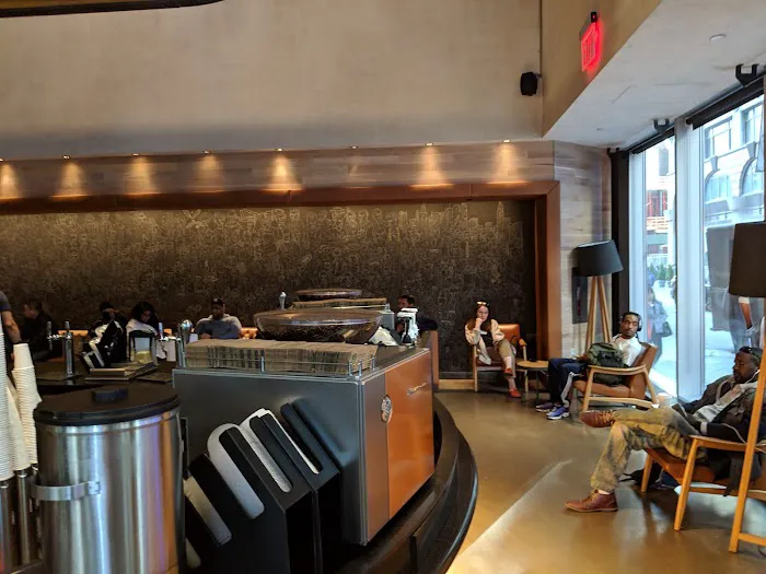Starbucks Picture 9