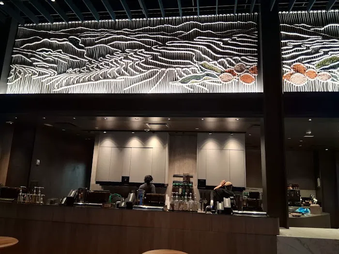 Starbucks Picture 1